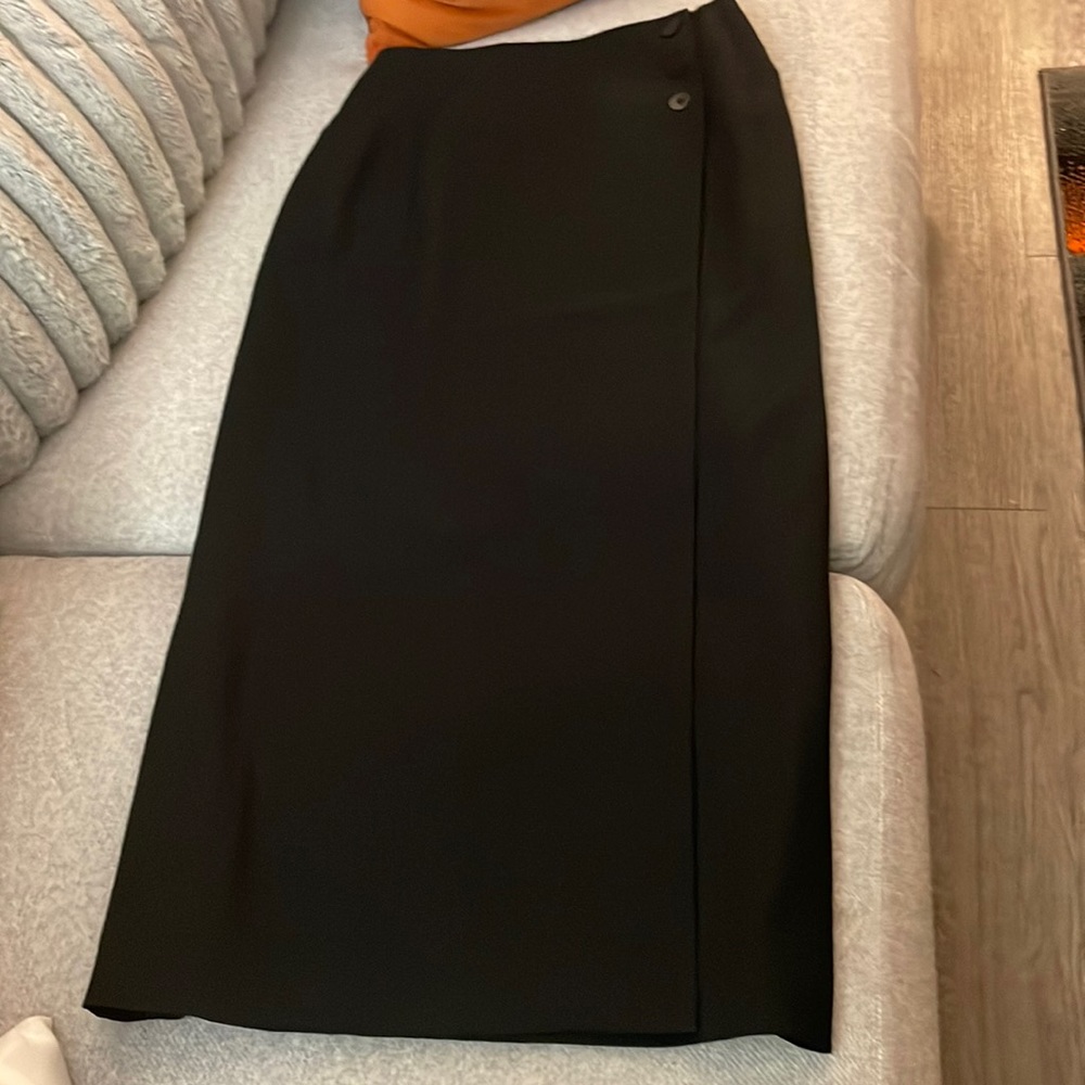 Ann Taylor Vintage very long Blk Wool wrap around skirt Sz 10 video ❤️